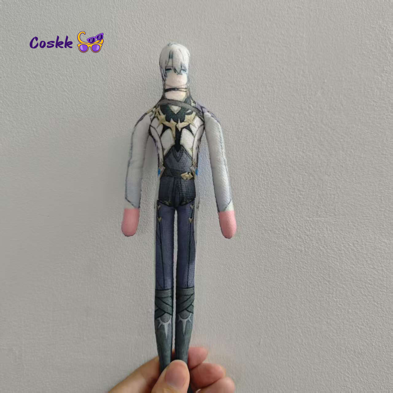Boneco de Pelúcia Articulado H - Anaxa Cosplay Prop avaliação e preço
